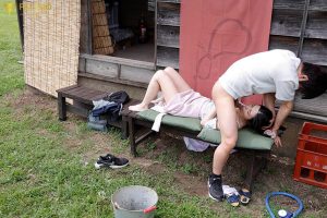 Anh chàng nhân viên không thể cưỡng lại vẻ đẹp của cô nàng Nene Yoshitaka mà cưỡng bức cô
