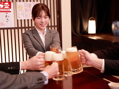 Cô em Rei Kuroshima phản bội chồng thổi kèn trưởng phòng dâm dê